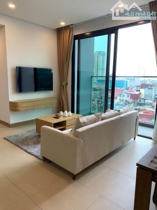 Bán căn hộ Lancaster đường Láng, 72m2, 2N, 2WC, giá 7.8 tỷ