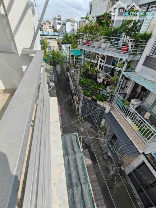Bán Nhà Hẻm 4m, Bùi Quang Là – P.12, Gò Vấp, 6,2Tỷ, 60m2 (4x15), 3Tầng, 4PN