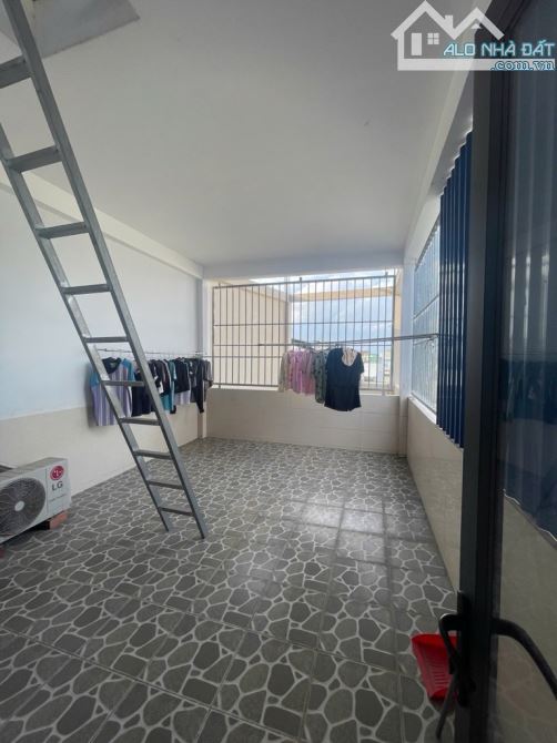 🏡 BÁN NHÀ 4 TẦNG – QUẬN 9 📍 1 sẹc Làng Tăng Phú, P. Tăng Nhơn Phú A 🚗 Hẻm xe hơi tránh