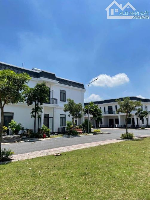 Cơ Hội Đầu Tư Quận 9 – Đất Đường Lớn Lã Xuân Oai – Giá Chỉ 35tr/m² - Có Sổ