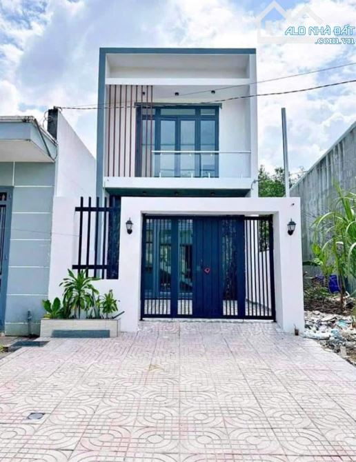 CHỦ NGỘP NÊN CHỈ CẦN TRẢ TRƯỚC 550tr CÔNG CHỨNG NHẬN NHÀ Ở NGAY