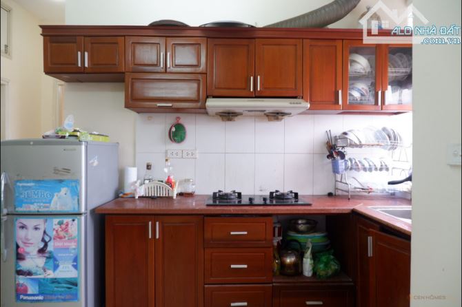 Cho thuê chung cư Vinaconex H, 67 Phùng Khoang, 83m 2pn 1wc, đồ cơ bản gắn tường, giá 10tr