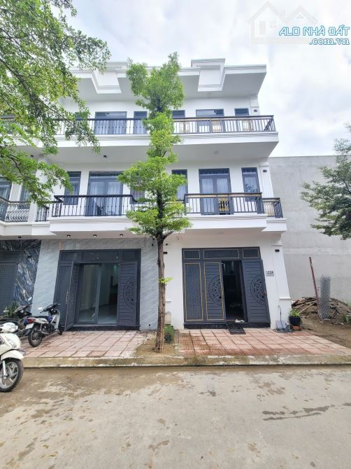 Bán nhà mới 1T2L 5x13m hoàn công, đường N2 KDC U&I, full nội thất