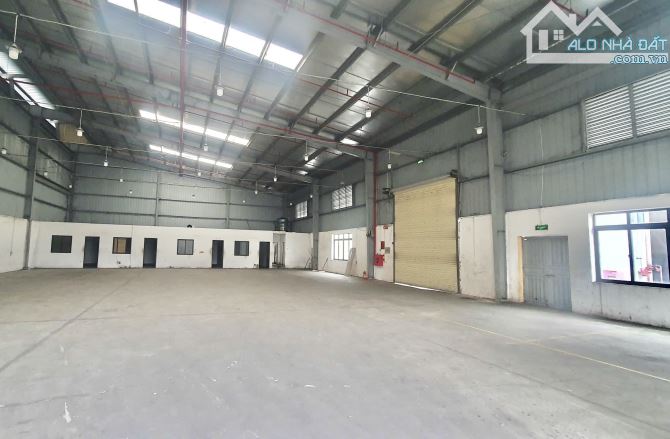 680m kho xưởng KCN Đài Tư cần cho thuê, container đỗ cửa, giá 142k/m