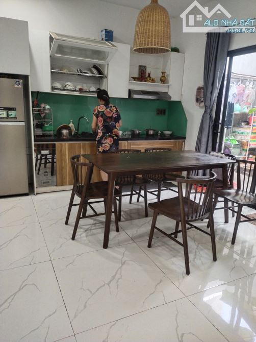 🔥HOT 🔥 NHÀ 2 TẦNG KIỆT Ô TÔ QUẬN CẨM LỆ GIÁ SỤP HẦM 💸