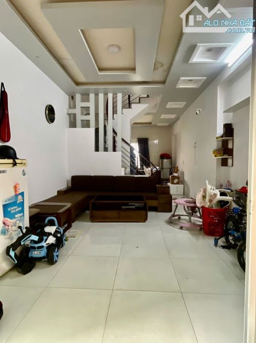 Spcc ❤️Bán nhà /467 đằng hải ❤️DT 38m2 nhà 3 tầng (Ngõ thực tế 3m2  ❤️Công năng :3PN :2WC