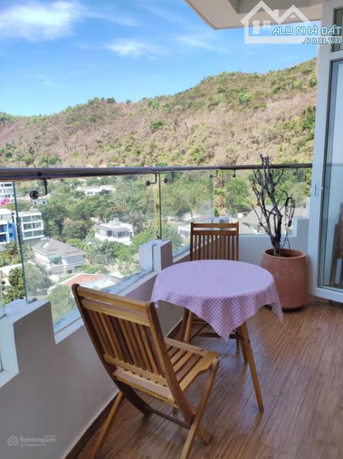 Bán Căn hộ 53m2 chung cư Thuỷ Tiên, view biển trực diện, lưng tựa núi