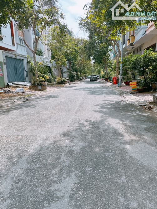 HƠN 14TỶ SỞ HỮU- MT TRẦN TRỌNG CUNG- Ô TÔ ĐỖ CỬA- 100M2- MT TRẦN TRỌNG CUNG – QUÂN ĐOÀN
