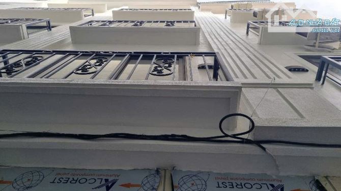 Bán nhà Trung Phụng, ngõ rộng thông, 50m ô tô, thang máy xịn sò, 30m2, 5 tầng, giá 8.7 tỷ