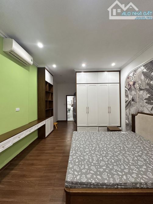 BÁN NHÀ MẶT PHỐ, PHÂN LÔ VỈA HÈ TRUNG TÂM PHỐ CỔ HÀ ĐÔNG, KINH DOANH 35M2 GIÁ  HƠN 10 TỶ