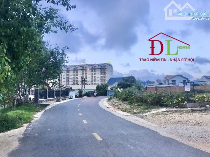 Bán đất Đà Lạt, 2 mặt tiền đường Trần Đại Nghĩa, diện tích 255m2 thổ cư, giá 15 tỷ #3252