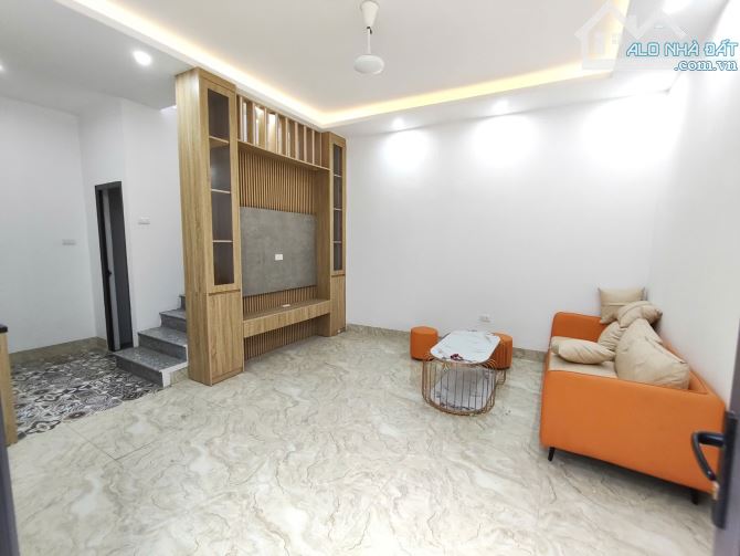 BÁN NHÀ BÍCH HOÀ - 32M2, 4 TẦNG 1 TUM – MẶT TIỀN HƠN 6M – 3 MẶT THOÁNG – GIÁ CHỈ HƠN 3 TỶ