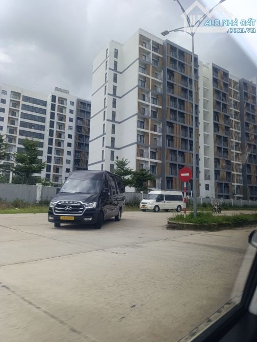 🎉🎉Lô đất 600m2 đất ở và 438m2 đất trồng cây lâu năm ,thích hợp xây căn hộ, khách sạn, Vi