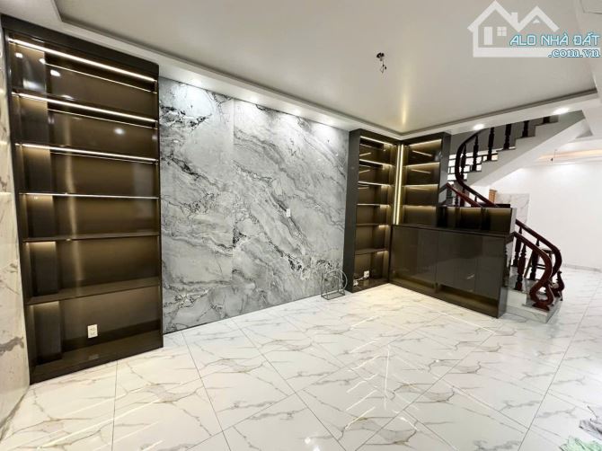 Bán nhà 3 tầng mới đẹp gần Cầu Niệm, Kiến An, Hải Phòng