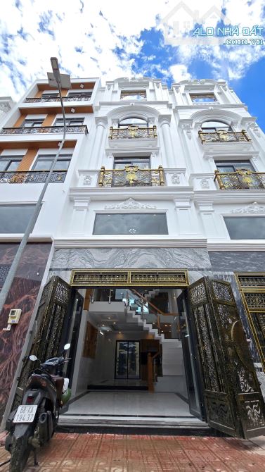 Bán nhà đường Tỉnh Lộ 10, hẻm ô tô, 54m2, 5 tầng, 5 phòng, vừa ở vừa kinh doanh