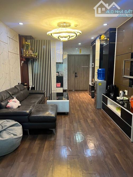 Cho thuê căn hộ chung cư Trương Định Complebiol 129D 102 3pn 2wc full nội thất 16tr