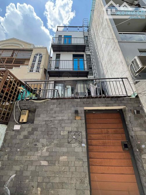 Nguyễn Thượng Hiền 97m 5 tầng có 13 CHDV doah thu sẵn chỉ 12,99 tỷ