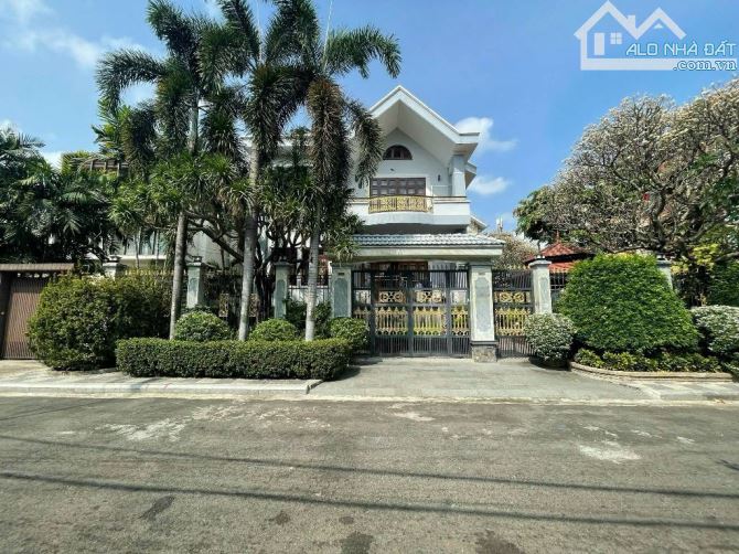 BÁN BIỆT THỰ ĐƯỜNG TÊN LỬA, BÌNH TÂN 454M2 LÔ GÓC ĐÃ TÁCH 2 SỔ GIÁ 48.9 TỶ