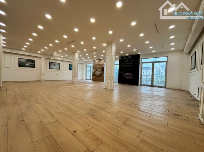 Cho thuê Shophouse 24h Tố hữu 150m x 5 tầng 1 hầm thông sàn toàn bộ 80tr