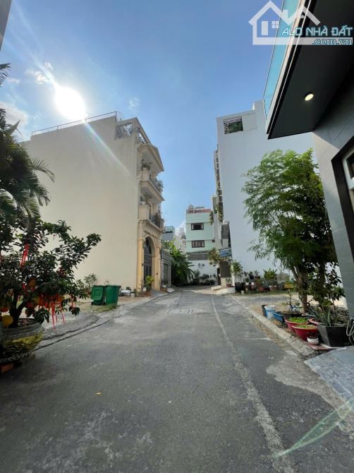 Đất khu compound đường số Trần Não, P Bình An Quận 2. DT: 89,4m2(5,57x15,6), giá: 16tỷ5