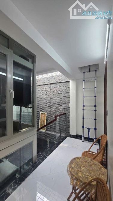 BIỆT THỰ ĐẲNG CẤP PHỐ VIP, PHÂN LÔ HOÀNG NHƯ TIẾP 105M, 5T, MT8M, THANG MÁY, Ô TÔ TRÁNH.