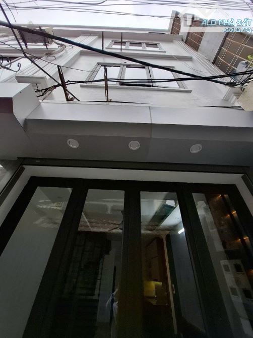 Bán nhà riêng đầu ngõ 18 Tả Thanh Oai 32m2, 5t, 3 ngủ giá 5.3 tỷ, nhà mới