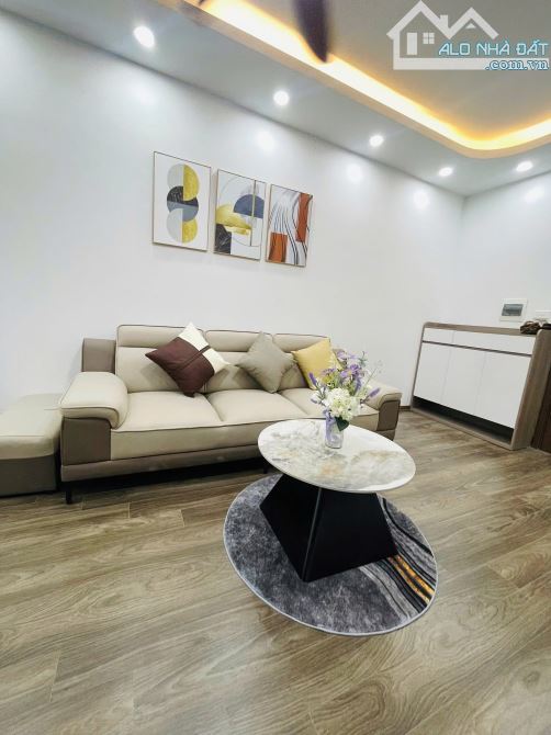 Bán chung cư CT36 Metropolitan Trịnh Đình Cửu Hoàng Mai  Dt: 55m2, giá 4.89 tỷ