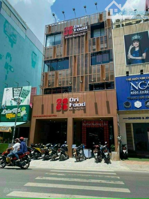 Gấp, chủ cần bán nhanh căn nhà 48 đường Nguyễn Cư Trinh quận 1 đối diện Pullman