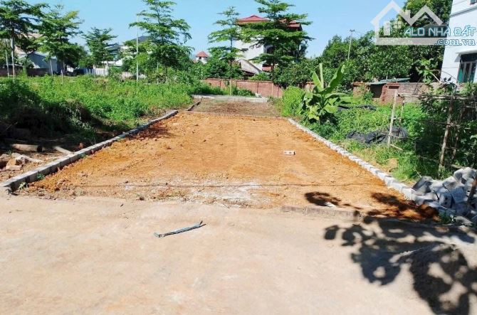 Cần tiền bán gấp 61,8m2 Tân Xã sát đường DH10 gần khu Đấu giá, tái định cư, Dịch vụ