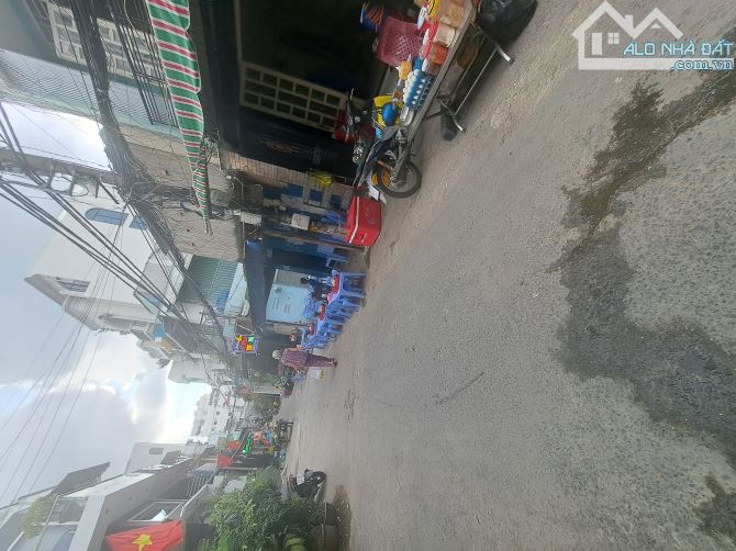 Bán nhà 3 tầng mặt tiền hẻm kinh doanh Dương Bá Trạc, Quận 8  Diện tích: 4 x 13m