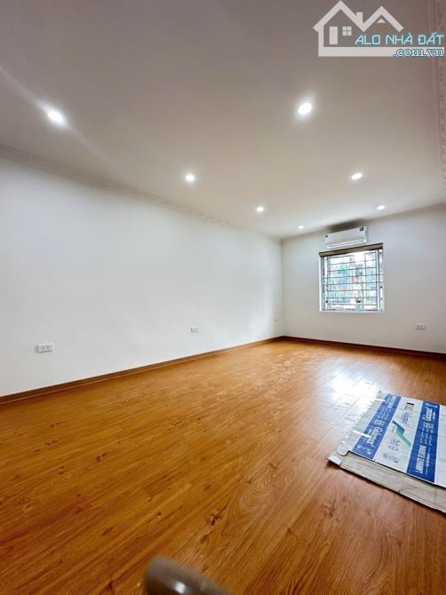 Bán tập thể thành công sử dụng 120m2,3 ngủ 2vs trung tâm Đống Đa-Ba Đình giá 4,4 tỷ(có TL)