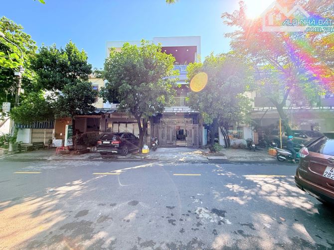 BÁN NHÀ 3 TẦNG MỚI - ĐƯỜNG CẦN GIUỘC - VIEW CHỢ HOA THOÁNG MÁT