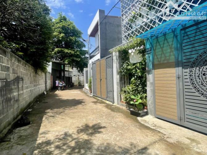 BÁN ĐẤT PHƯỜNG TÂN TIẾN BMT ĐĂK LĂK 5X20 TC FULL  GIÁ 2TY650TR ĐƯỜNG BÊ TÔNG XE Ô TÔ VI VU