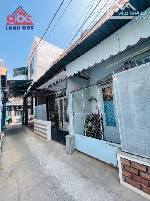 Bán nhà gác lửng ngay Công Viên Biên Hùng. P. Trung Dũng.