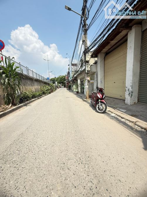BÁN NHANH LÔ ĐẤT AN DƯƠNG VƯƠNG TÂY HỒ DT 180M MT 9M MẶT PHỐ XÂY TOÀ SIÊU VÍP GIÁ 28 TỶ