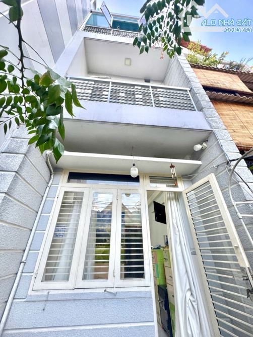 🏠 Hoàng Hoa thám Q phú nhuận -Đường trước nhà 8M THÔNG - 41M2 - 4 Tầng BTCT đúc Kinh Doan
