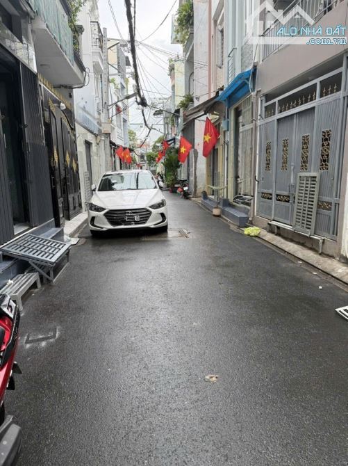 Bán Nhà Ngay Khu VIP Phan Xích Long - Q .phú nhuận - Đường Nhựa 6m Thông tứ tung - 4Tầng B