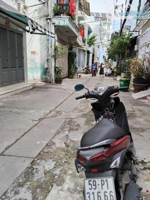 Bán nhà _ HXH_ Trịnh Đình Trọng 54m² chỉ 6 tỷ65 còn TL