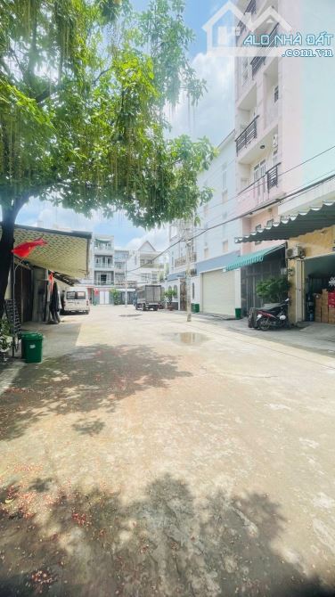 Đô Đốc Long tân phú 103m2 5 tầng giá chỉ nhỉnh 22.x tỷ