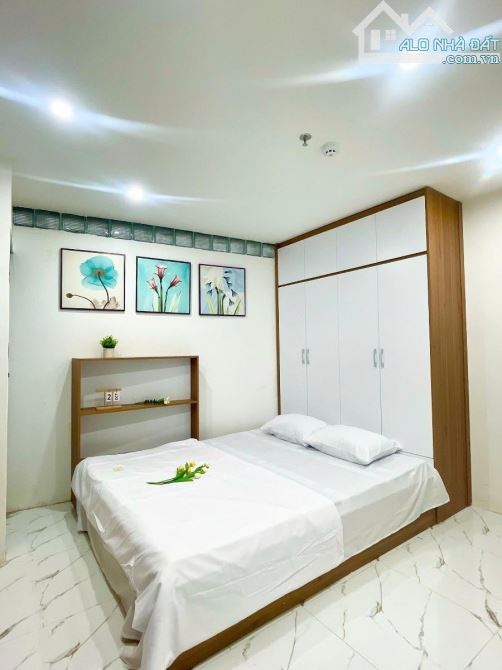 CCMN Đường Láng, gần Ngã Tư Sở nhà mới 88m2x7 tầng, 25PKK full đồ, thang máy DT 1,4 tỷ/năm