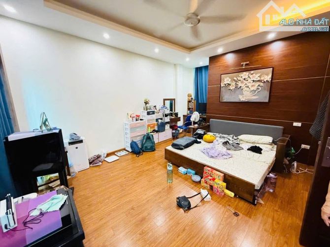 Bán Nhà Dương Văn Bé 43m2, Mặt Tiền 6m. Ngõ Thông. Oto Tránh KD 8.9 Tỷ