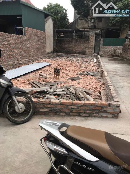 chính chủ gửi bán mảnh đất 70m lô góc tại giao tất A gia lâm HN