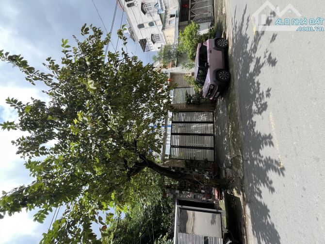 Nhà mặt tiền Nguyễn Tuyển ngay Nguyễn Duy Trinh Bình TrưngTây ngang 8m dài 28m giá rẻ