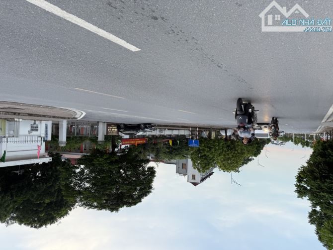 Ô Tô Tránh-Vỉa Hè KD-View Hồ.Bán Đất Làn 2 Đường Ỷ Lan,Đặng Xá,Dt 92m,Giá 11.4 Tỷ.