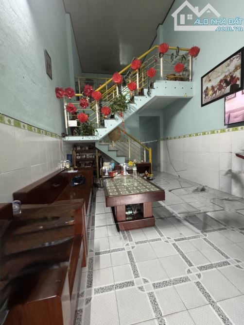 chủ cần bán nhanh căn nhà 2 tầng đường Ngô Quyền. Sơn trà