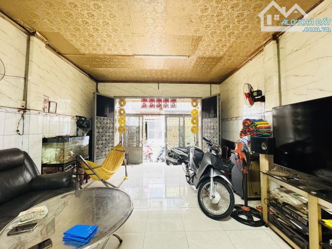 HÀNG HIẾM KHUÔNG VIỆT Q.TÂN PHÚ - HẺM XE HƠI THÔNG  - 74M2- KHU DÂN TRÍ CAO , YÊN TĨNH