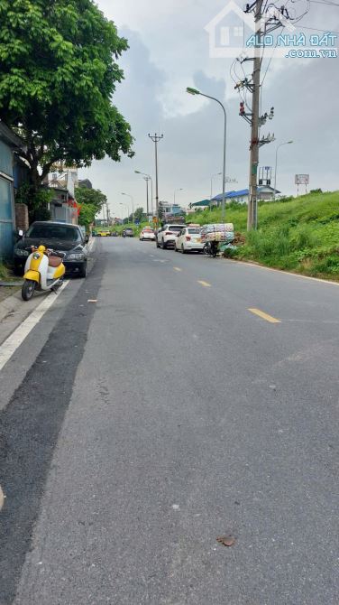 Trung Tâm phố Ngọc Thụy bán đất 40m2, mt4m, sổ vuông đẹp, gần trường Việt Pháp