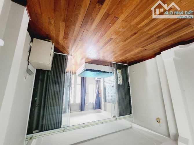 Bán nhà Tứ liên, Tây hồ, gara 7 chỗ, đang có dòng tiền 20tr/ tháng