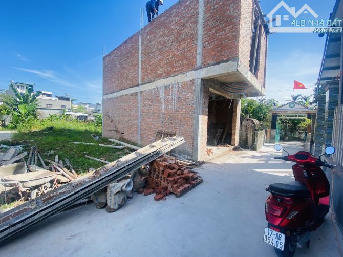 BÁN LÔ GÓC HƯỚNG TÂY BẮC ĐÔNG BẮC NGÕ TAXI ĐỖ CỬA GIÁP TDC PHÚ XUÂN TP THÁI BÌNH