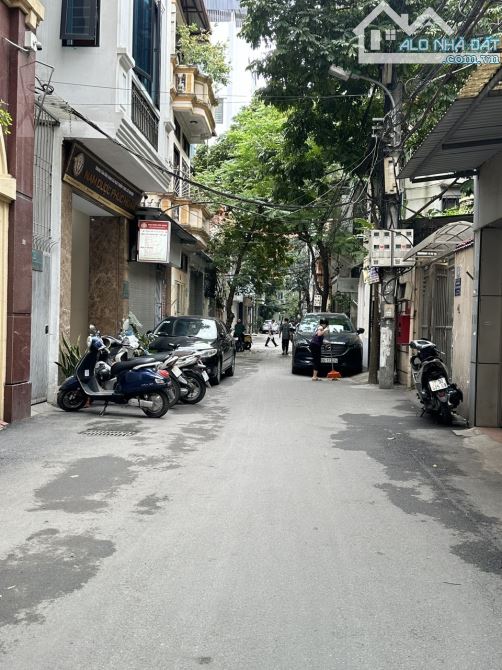 Chính chủ  bán gấp lô đất phân lô  còn sót lại  68m² x Mặt tiền 4,8m  gần Văn Miếu
